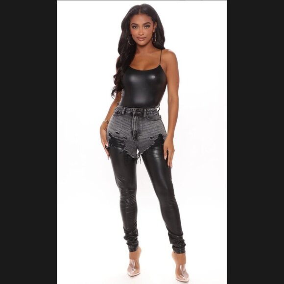 Fashion Nova  Jeans Sz 7 - Picture 1 of 4